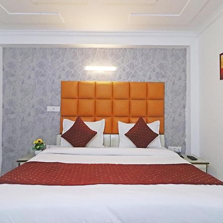 Hotel Clink New Delhi Airport מראה חיצוני תמונה