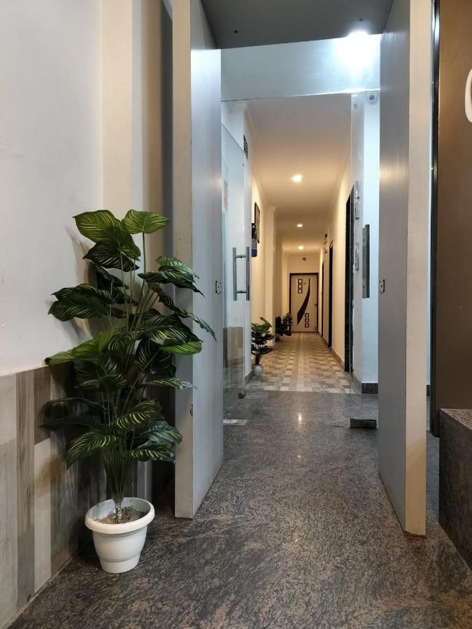Hotel Clink New Delhi Airport מראה חיצוני תמונה