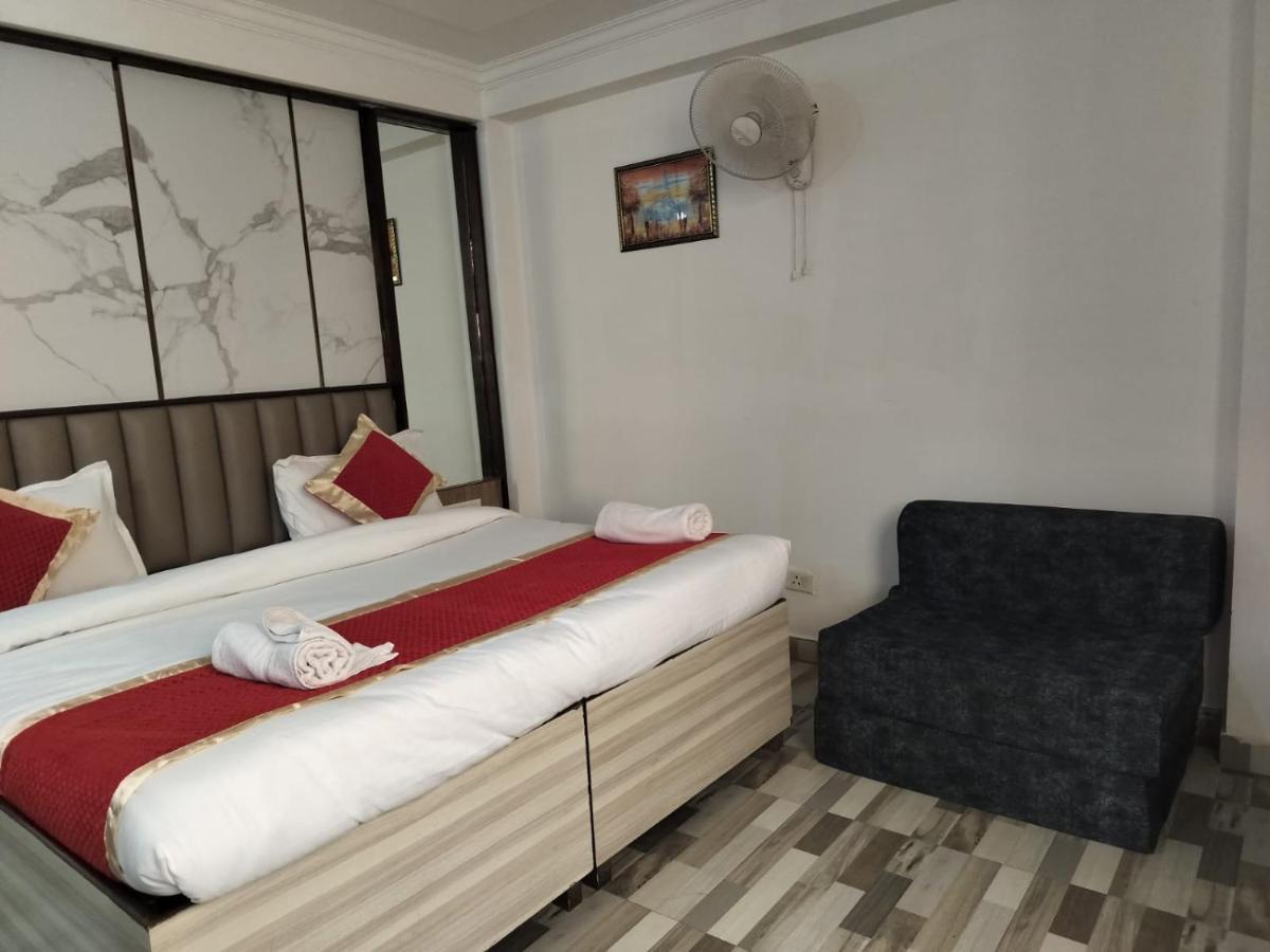 Hotel Clink New Delhi Airport מראה חיצוני תמונה