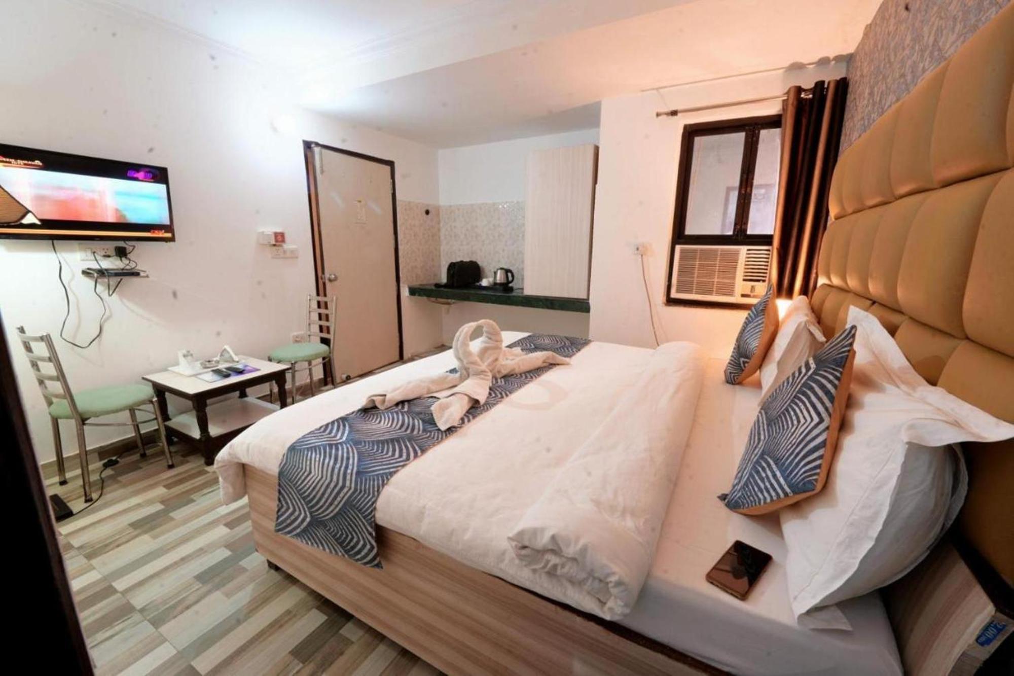 Hotel Clink New Delhi Airport מראה חיצוני תמונה